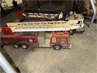 2 Vintage RC Fire trucks