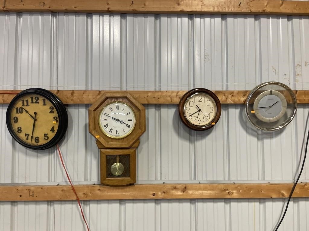 4 wall clocks