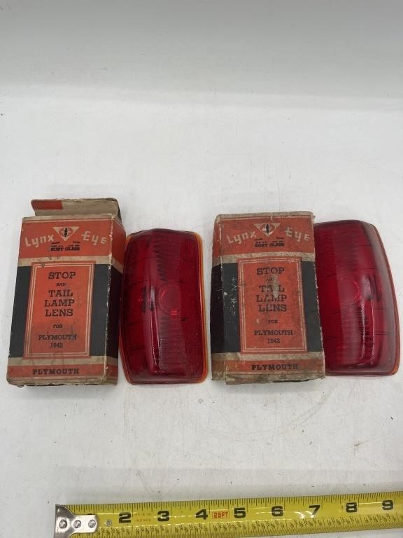 Links Eye  stop and tail lamp lens  Plymouth 1942