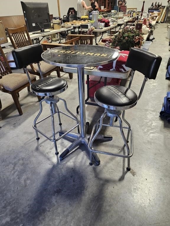 Craftsman tall pub table and chairs