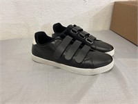 Men’s Tretorn Tennis Shoes- Size 10