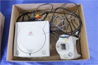 Sega Dreamcast w/1 Controller