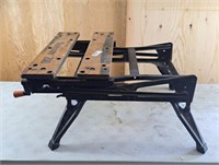 Collapsible workbench