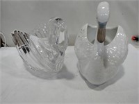 Gloria Vanderbilt Crystal swan and a ceramic swan