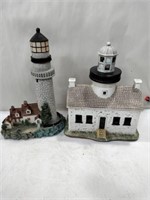 2 lighthouses