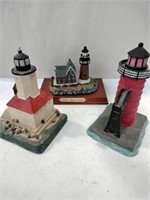 3 small lighthouse