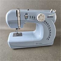 Kenmore Mini Ultra 17 Stitch Sewing Machine