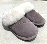 Nuknuuk Women’s Slippers Size 8 *pre-owned