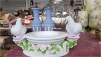 Porcelain dove centerpiece 11in x 4.5in and 3