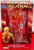 S1 - FLASH MORPHING COLLECTIBLE ACTION FIGURE