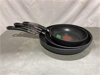 T-fal 3 Piece Skillet Set (Pre-owned)