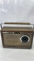Vintage Holiday Hi-Fi 7 Tranistor Radio