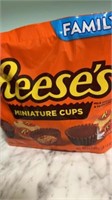 In date FAMILY size Reese’s miniatures