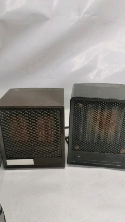 2 space heaters lot