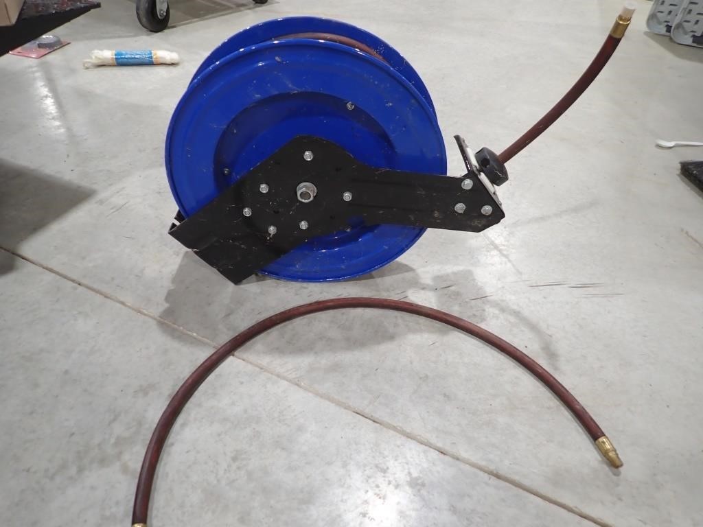 Retractable Air Hose Reel with 3/8 Air Hose