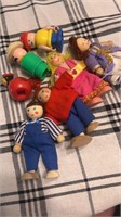 C11) Melissa  & Doug dolls & few vintage pieces