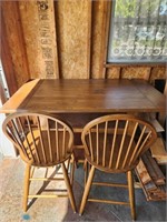 Wooden Bar with 2 Stools