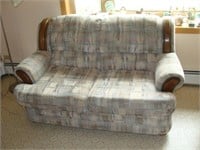 Nice Clean Love Couch