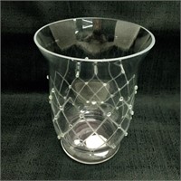 Vase glass criss-cross pattern