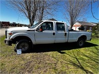 2015 Ford F250 4WD Truck