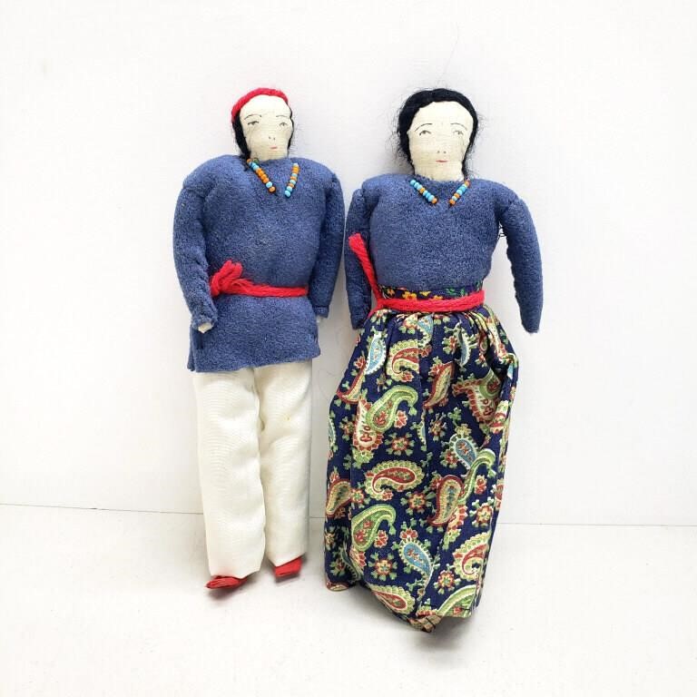 Vintage Mexican dolls couple