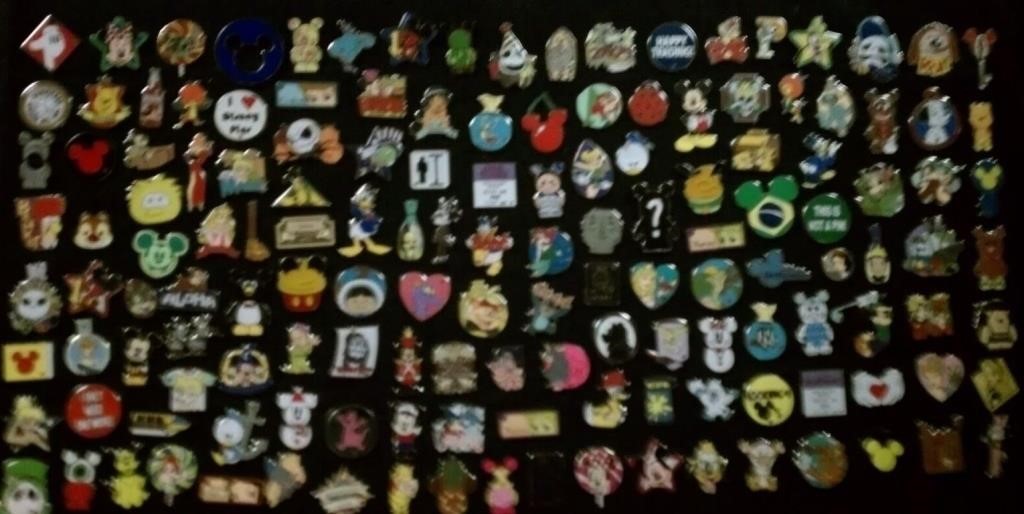100 Disney Pins