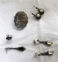 Sterling, brooch, two pairs of earrings and two
