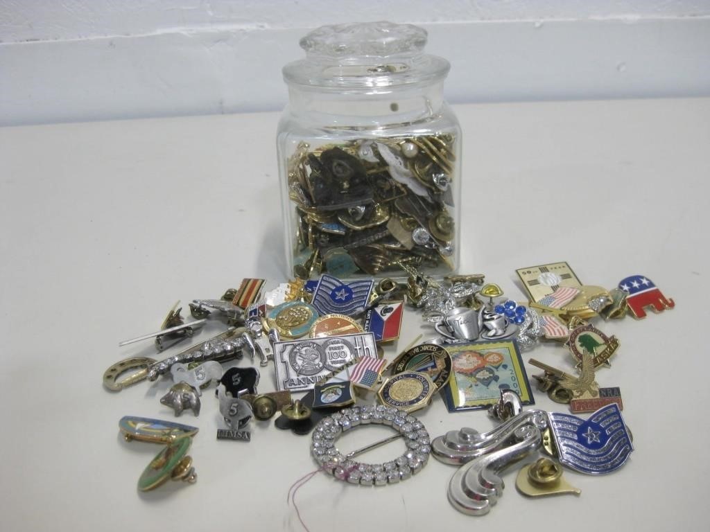 5.25" Jar W/Assorted Pins