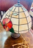 Tiffany style 14.5 lamp working condition