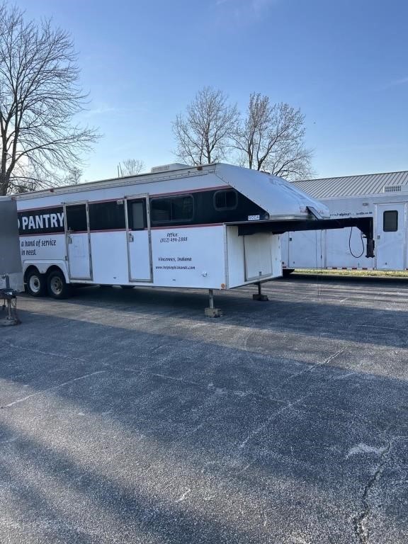 Mobile Food 5th Wheel Trailer - NO RESERVE!! READ
