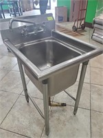 1 COMPARTMENT SS SINK 23" X 27" X 42"