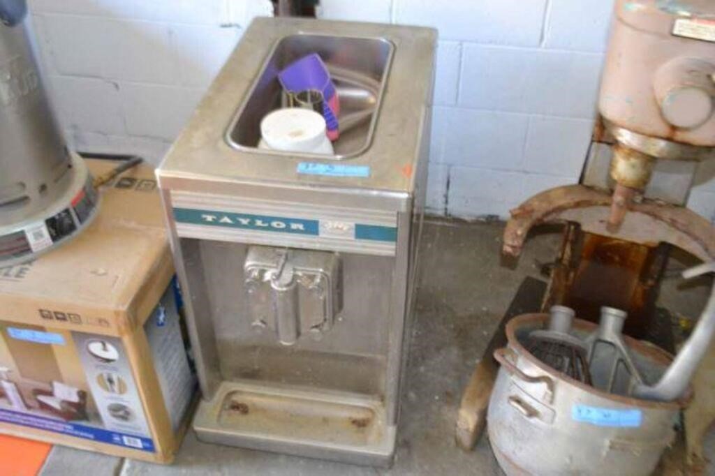 Taylor Commercial Ice Cream Machine B710