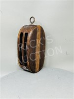 wood pulley w/ metal strips - 8" L