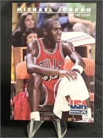 Michael Jordan Basketball Card Skybox Off The