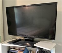 RCA TV with Remote & Antenna