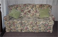 Floral fabric 3 seat sofa, matches Lot 750 and