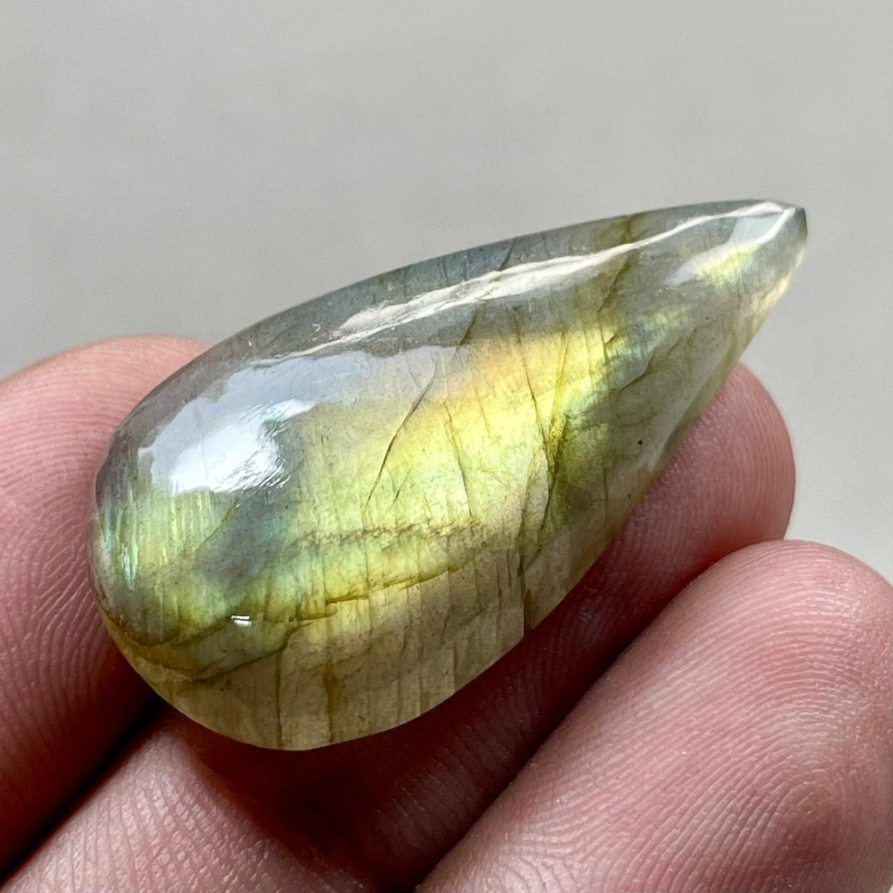 23 CTs Beautiful Color Labradorite Cab From Africa
