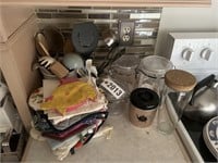 Potholders, Cooking utensils, Canisters