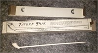 Clay Tavern Pipe in box