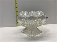 CLEAR GLASS WITH WHITE RIM ROSE BOWL WITH FAN
