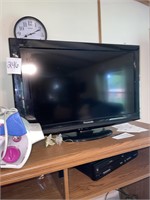 32" Panasonic flat screen TV