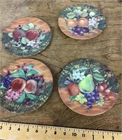 4 Limoges cabinet plates
