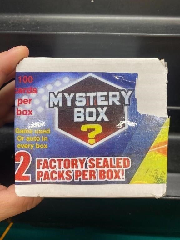 100 Sports Cards Mystery Box-1 Auto or GU/2 Packs
