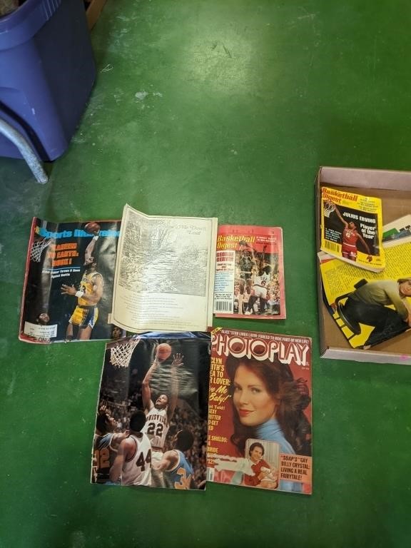Lot of Magazines, Sports Illustrated Erving,