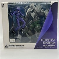 2-Pack INJUSTICE CATWOMAN VS DOOMSDAY