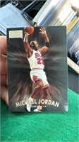 1997-98 SkyBox Premium Michael Jordan Chicago Bull
