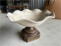 Ceramic Footed Bowl Center Piece
