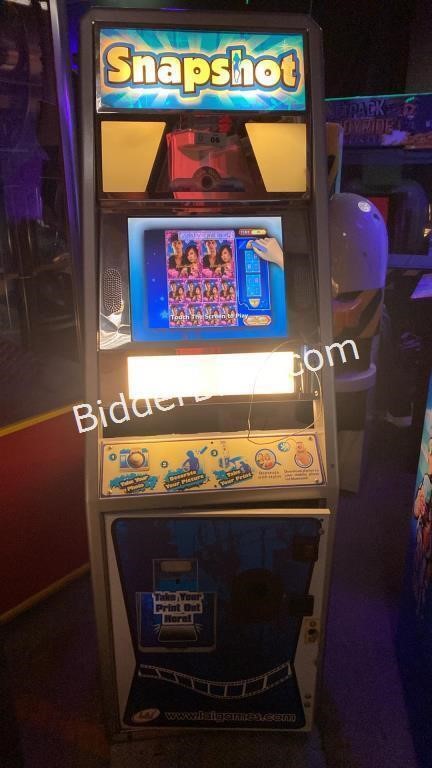 Snapshot Photobooth Arcade Machine
