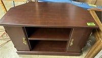 TV Stand 36”X19”X23”
