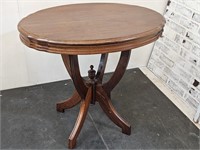 Beautiful Vintage / Antique  Hall Table 31x21x28